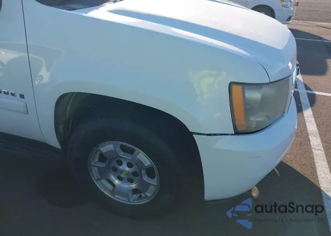 2007 Chevrolet Tahoe Lt из США, поврежденный, VIN 1GNFC13JX7R145877